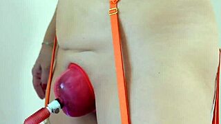 Pussy Pump Makes It Swollen And Wet