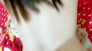 Sexy amateur leaks fluids during raw anal pounding