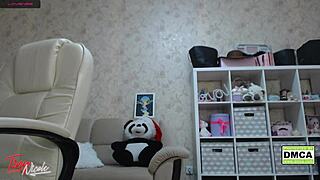 Popular webcam model Mia dances in private