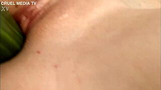 Euro solo beautiful model masturbation