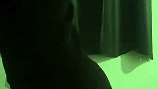 Reina pornero enjoys sexual shower time on xczech