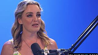 Ozzie Milf Masturbates During Podcast