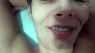 irm� � afastada da igreja por ter vazado v�deo trepando com um garoto de 18 anos