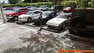 Amateur babe pawns car and pussy
