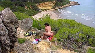 Fake casting makes cute teen fuck hard on cam