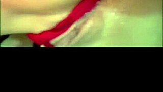 que rico se masturba rossmexicana con sus medias rojas