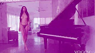 wet pussy gets drilled hard and squirts