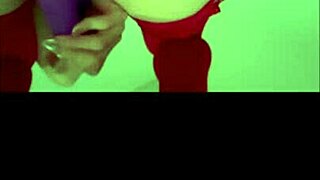 que rico se masturba rossmexicana con sus medias rojas