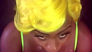 Thelastrealtop enjoys a summer blowjob from mshoneyroseatl