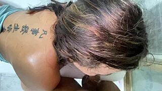 masajista se coge a una mujer madura y se la coge video real
