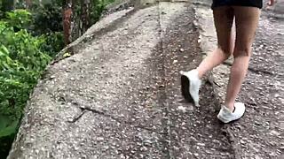 levei minha branquinha novinha para o mato