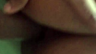 Amateur Bbc Stretches Bbw Pussy