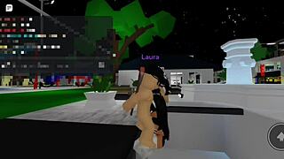 Sexo em publico na praca da cidade com plateia no brookhaven