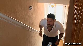Dean fucks wife in bathroom on an open house
