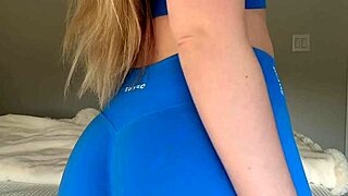 gym bunny reaches intense orgasm after leg day