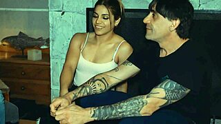 Real couple swap swingers night begins
