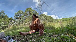 Real risky outdoor sex on hike