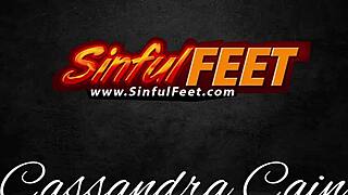 Sinful feet loves the sweaty stinky soles of cassandra cain