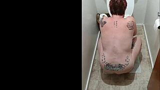 kiwi trashy milf gets used with pussy farting fun