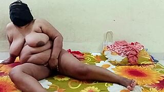 Office beauty enjoys one night stand sex