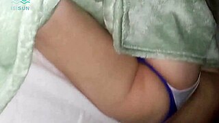 She got bored at party and went to room for sex