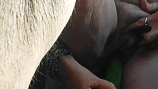 old german woman fucks hairy pussy