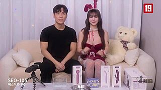 Fuck machine review leads to squirting orgasm