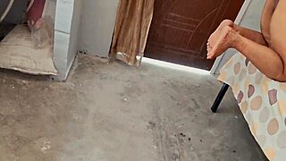 Hairy dick shaving then fuck with lady barber