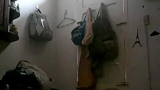 Girlfriend sneaks me down and drains my cum
