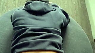 He gave me good morning sex and came down my throat in pov