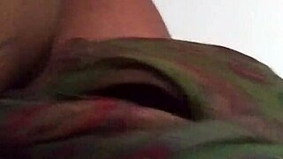 Wow, this ebony amateur in homemade video gives amazing blowjob, do you want to watch her suck black cock?