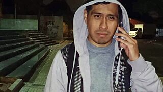 Cojiendo Con El Repartidor In Gay Suggestive Encounter