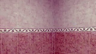 Mexican prostitute fucks and sucks in jacuzzi bath 😍