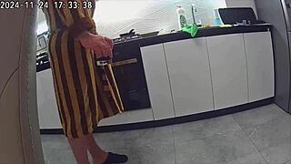 Karımı En İyi Arkadaşımla Mutfakta Aldatırken Yakaladım