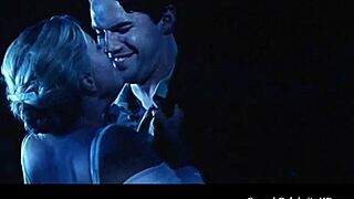 Sheryl Lee può accendere fuochi d'artificio con seghetta bollente topless nel film 1997?