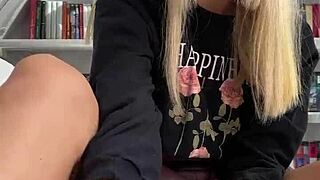 Moja punca nosi nove converse in mi dela ročno - dan 30