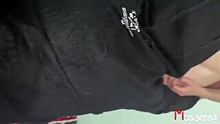 Домашняя тройка с молодой 18+ мексиканкой в двойном проникновении