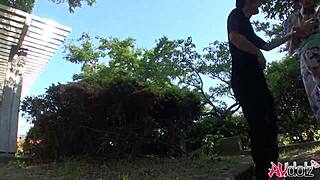 日本Saki Aoyama大奶户外和服口交，无码呻吟回荡