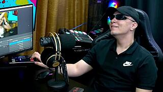 Ruan podcast'te Bianca Demarchi'nin amını yalıyor, o yüksek sesle inliyor