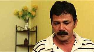 الجميلة الهندية الشابة 18+ تخفي سر فاحش