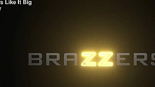 너무 젖어서 못 빠져나가, Danielle Renae Brazzers에서 XV프로모로 할인 받아