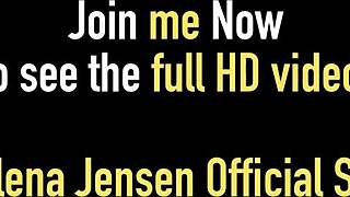 Грудастая Брюнетка Джелена Дженсен Дразнит Свою Мокрую Киску Игрушкой