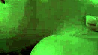 Stor rumpa euro-modell fingerar sin tighta fitta solo