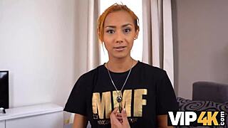 Uau, teen ruiva 18+ 18+ implora ajuda do amigo e leva gozada interna!