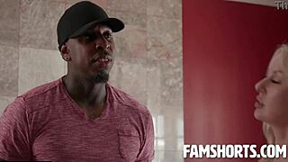 زوجة مشتركة سيدني بايج تواجه بي بي سي أسطوري جون جون جاي روميرو