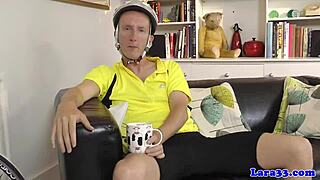 Moden dame i undertøy får fitta slikket og hardt knullet i elegant scene